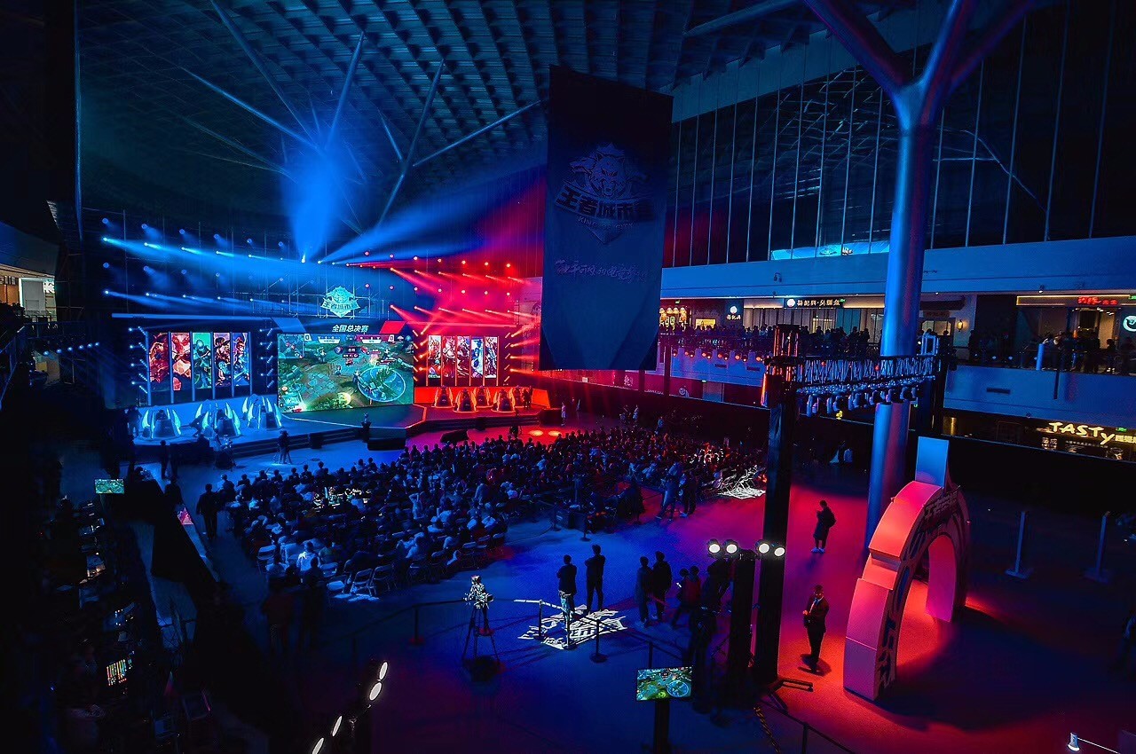 势均力敌！在最近6场WBG与LNG的交战中，两队互赢对方三个大场